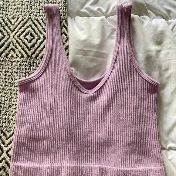 Urban Outfitters Out From Under Lilac Pink Cropped V-Neck Tank Top Size Small - Picture 1 of 4